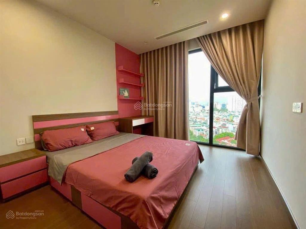 Cho thuê căn góc bc đông nam 110m2, 3pn giá 20tr/ thg. full nội thất.  0911,717,886
