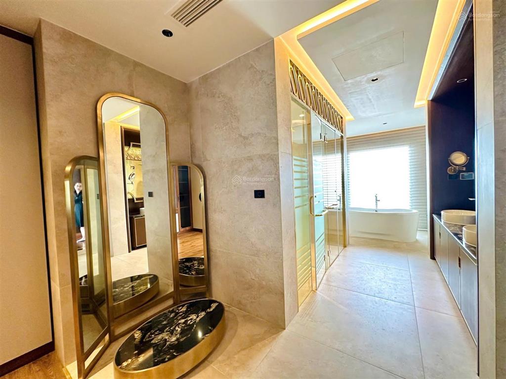 The nine căn góc 142m2 trục 10. siêu hiếm bán. duy nhất 1 căn. sẵn sổ.  0911,717,886