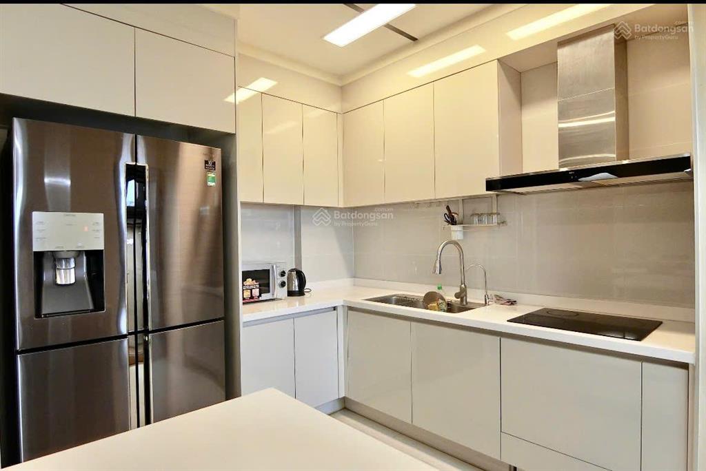 Cho thuê phòng vskk, máy giặt riêng số 82 ngõ 151 láng hạ. nhà mặt ngõ, 40m ra phố láng hạ.