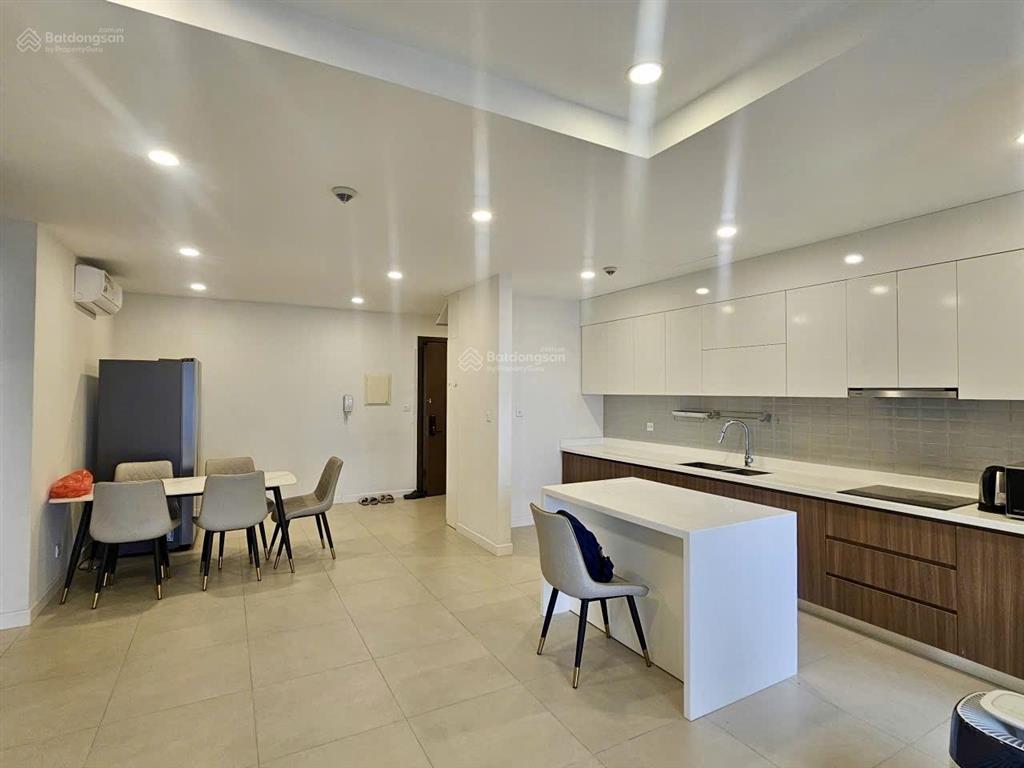 Hot! cho thuê 3pn view hồ tây 118m2, ban công đông nam, full nội thất đẹp chỉ 19tr.  0911.717.88