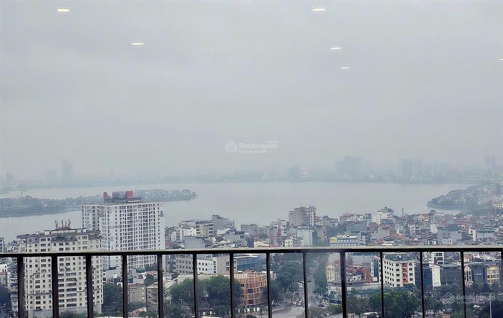 Hot! cho thuê 3pn view hồ tây 118m2, ban công đông nam, full nội thất đẹp chỉ 19tr.  0911.717.88