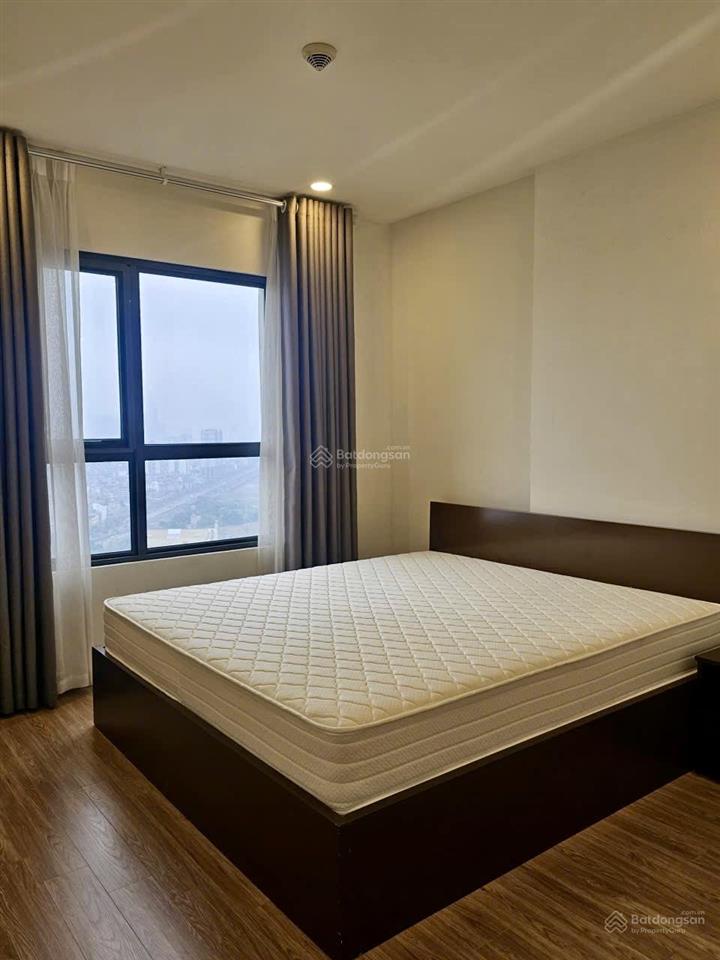 Hot! cho thuê 3pn view hồ tây 118m2, ban công đông nam, full nội thất đẹp chỉ 19tr.  0911.717.88
