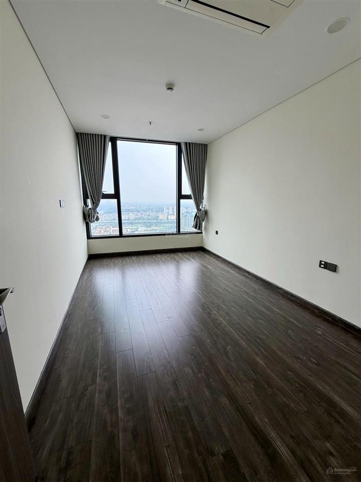 Căn góc 3pn view hồ! 126m2 nội thất cơ bản mới. giá 30tr.  0911 717 ***