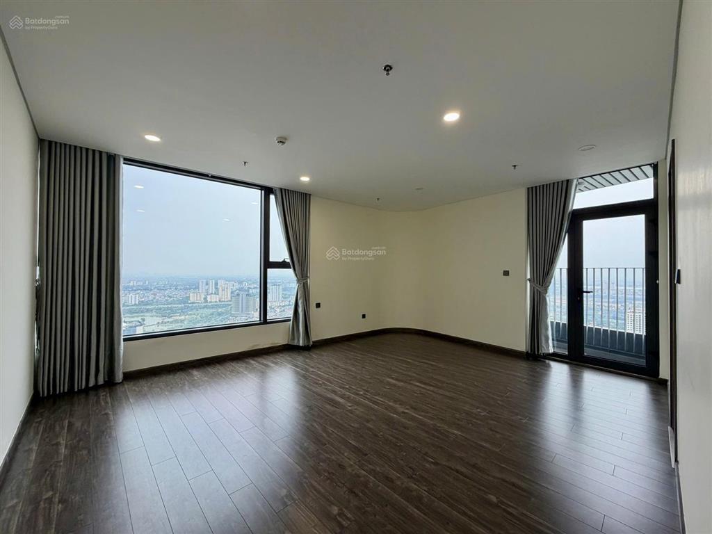 Căn góc 3pn view hồ! 126m2 nội thất cơ bản mới. giá 30tr.  0911 717 ***