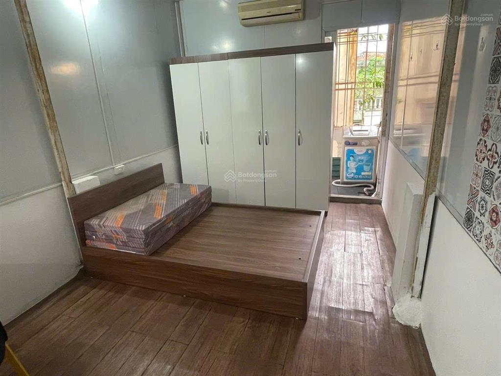 Phòng trọ phố láng hạ, vệ sinh kk, full đồ máy giặt riêng, dt 30m2 giá chỉ 3,9tr.  0911 717 ***