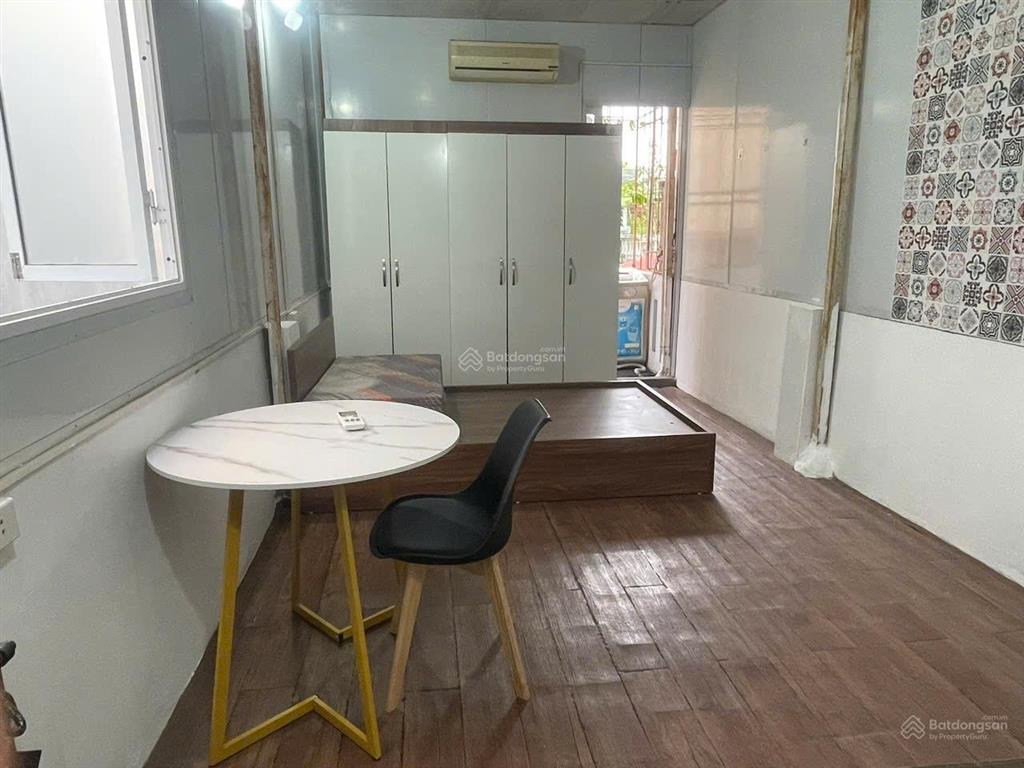 Phòng trọ phố láng hạ, vệ sinh kk, full đồ máy giặt riêng, dt 30m2 giá chỉ 3,9tr.  0911 717 ***