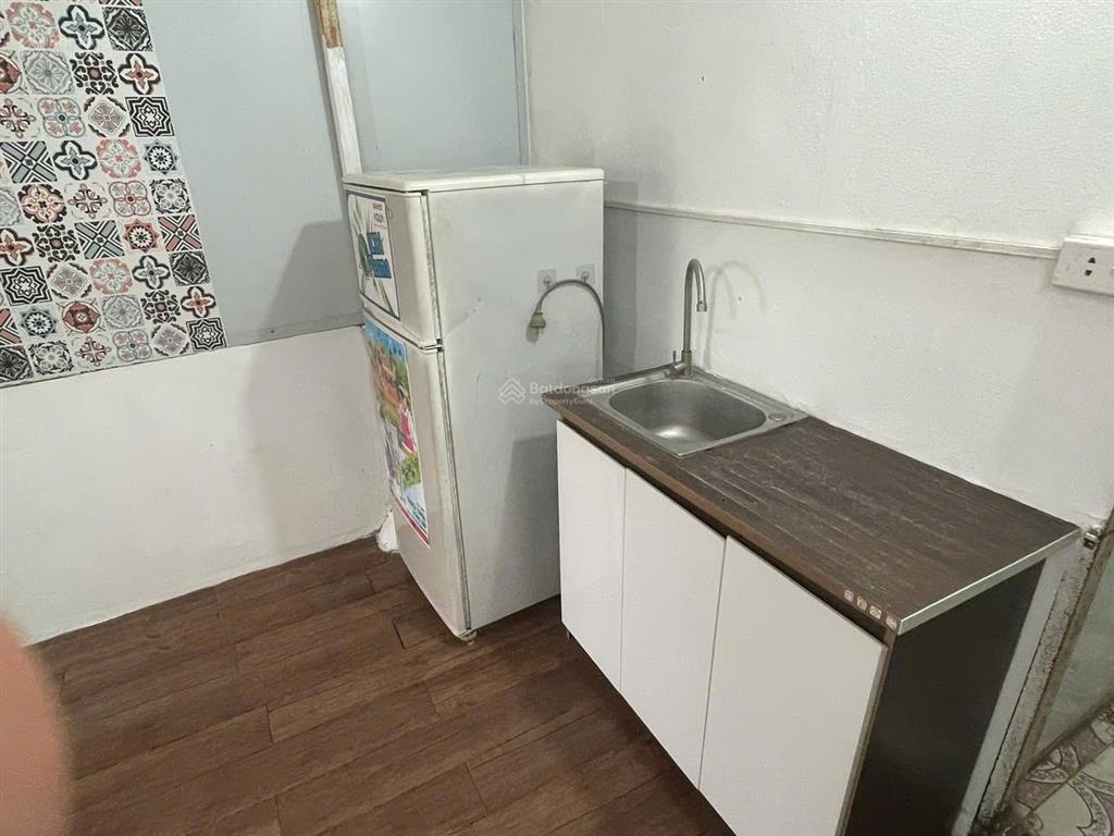Phòng trọ phố láng hạ, vệ sinh kk, full đồ máy giặt riêng, dt 30m2 giá chỉ 3,9tr.  0911 717 ***