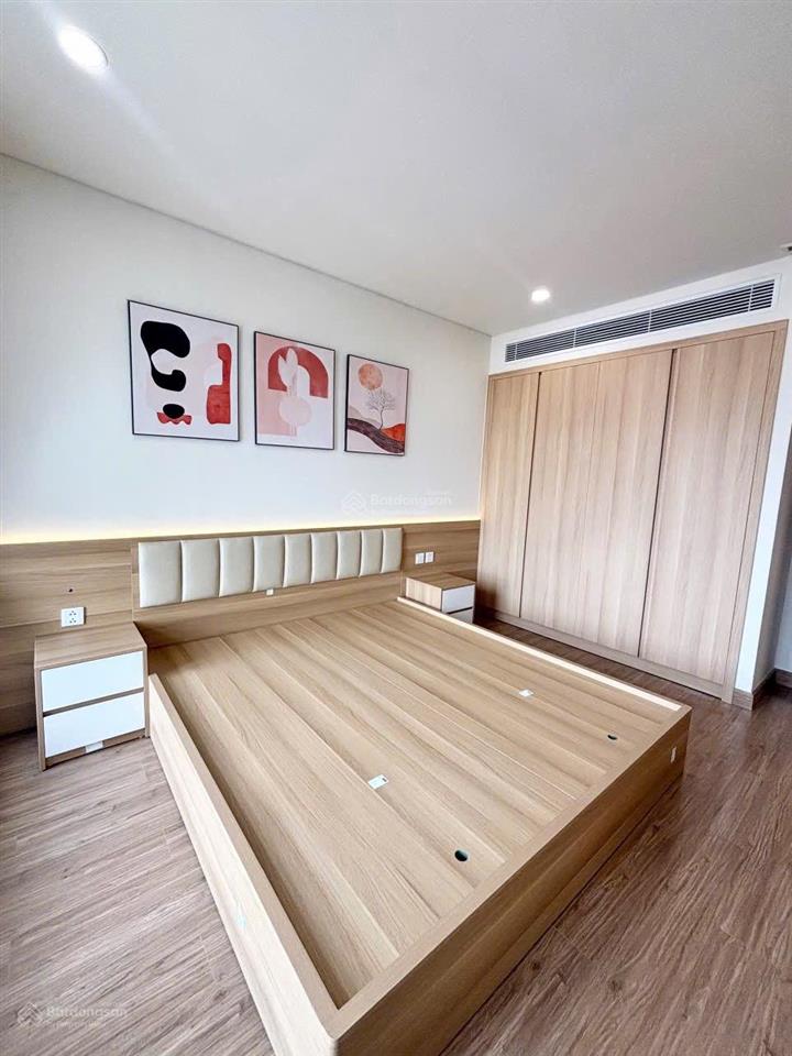 Giảm giá 500tr! căn hộ 2 ngủ và 1 đa năng 78,3m2. sẵn sổ đỏ, full đồ. chỉ 9,5 tỷ.  0911,717,886