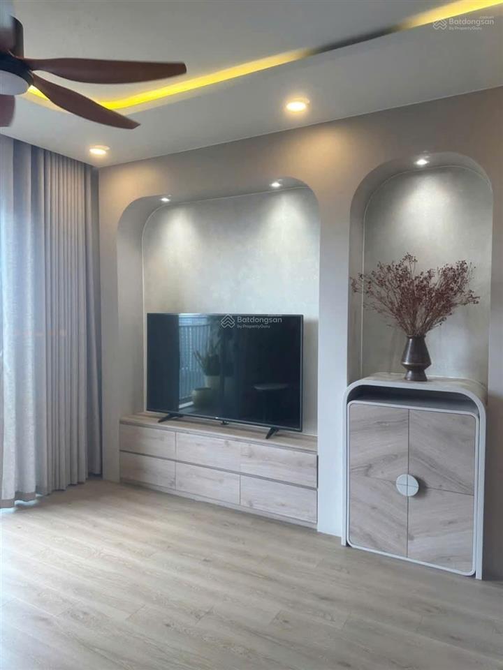 Chính chủ bán căn hộ palm heights, 3pn,105m2 full nội thất cao cấp,mới đẹp,giá10.8tỷ bao thuế phí.
