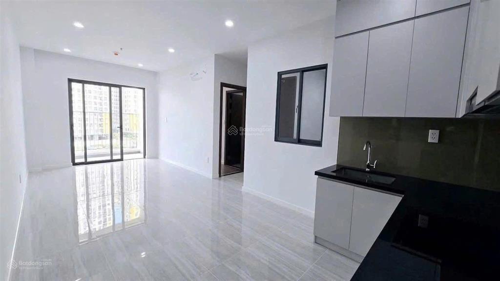 Bán căn 2pn tháp sapphire khu bcons city giá 2tỷ750 gọi 0939 200 ***