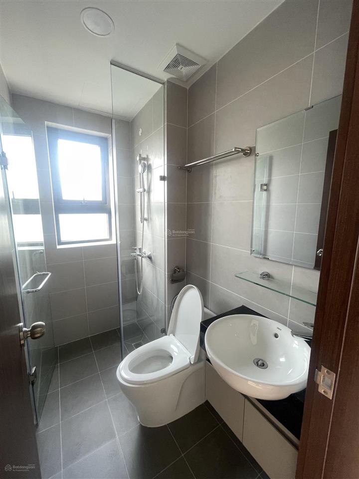 Bán căn 2pn tháp sapphire khu bcons city giá 2tỷ750 gọi 0939 200 ***