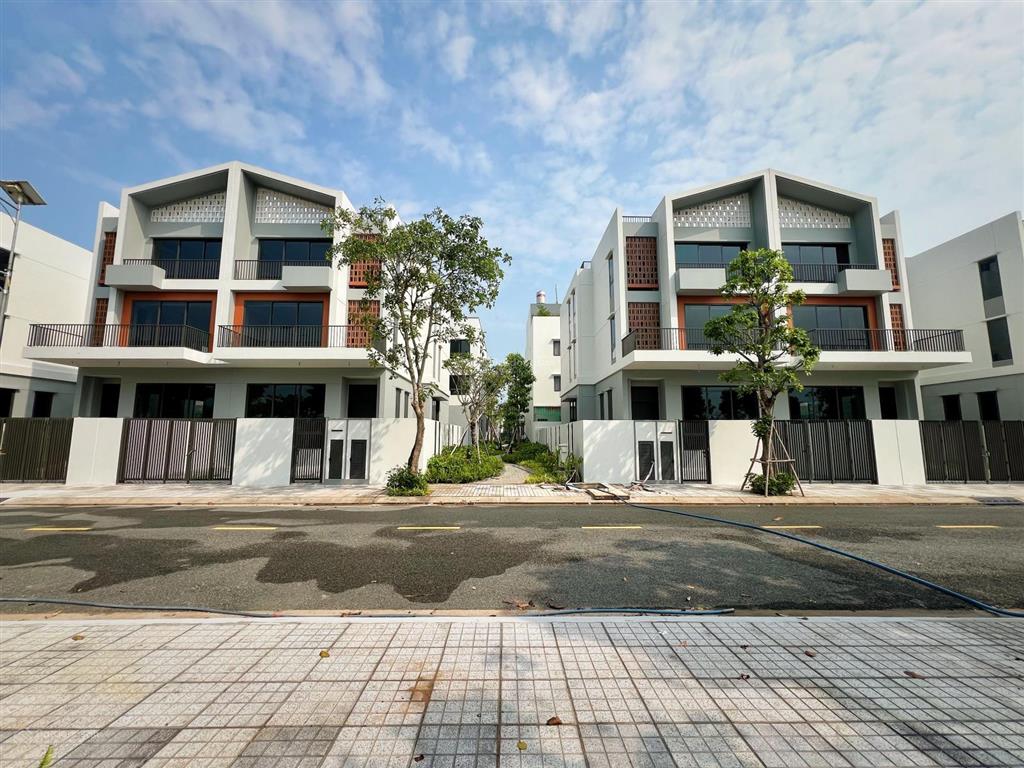 Nhà phố biệt thự song lập the meadow 10x20giá gốc cđt