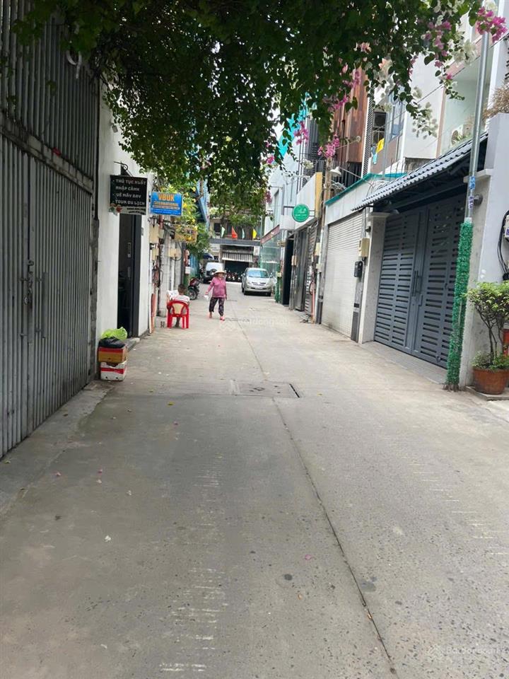 Bán nhà hxh trần hưng đạo q5, dt 5.3x17m nở hậu 8m. giá 23 tỷ