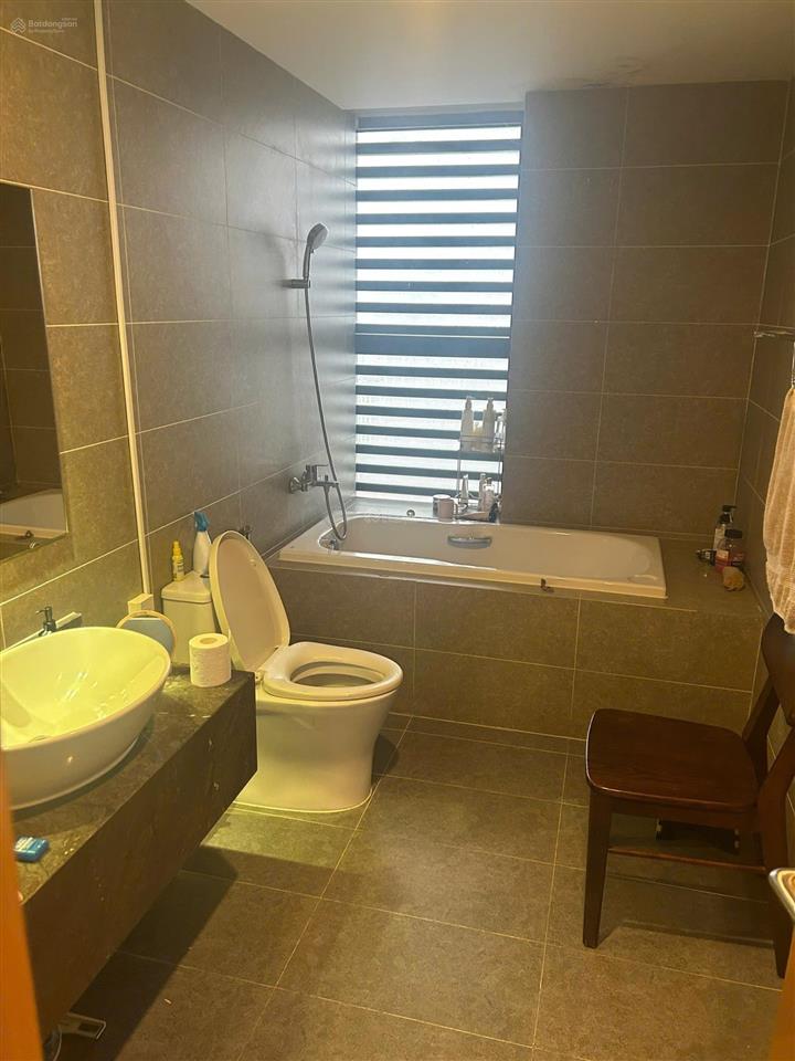 Bán căn góc 122m2 gồm 3pn + 1 tại bamboo airways tower, chính chủ gửi bán giá tốt