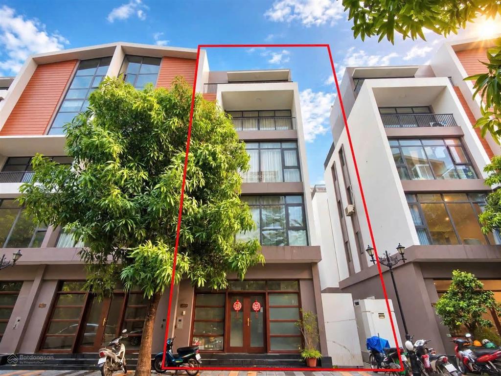 Bán căn xẻ khe 112m2 hàng hot, giá tốt tại vinhomes ocean park 3, hoàn thiện 2 tầng