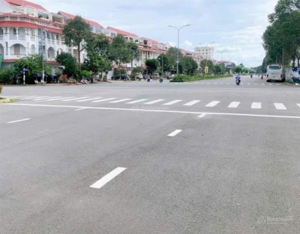 Bán nhà mặt phố lý thái tổ, hưng phú, cái răng, cần thơ, 33 tỷ, 270m2, view đẹp