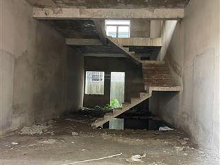 Bán nhà thô nhà biệt thự 5,2 tỷ, 108m2 tại võ văn kiệt, vĩnh long