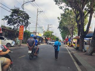 Bán gấp nhà mặt phố 134m2, 4,7 tỷ, ở đường mậu thân, p phước hậu, vĩnh long