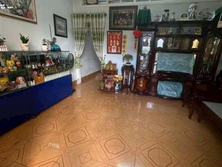 Bán nhà mặt tiền đường phạm hùng 6 tỷ gần bệnh viện xuyên á 303 mét vuông, tỉnh vĩnh long