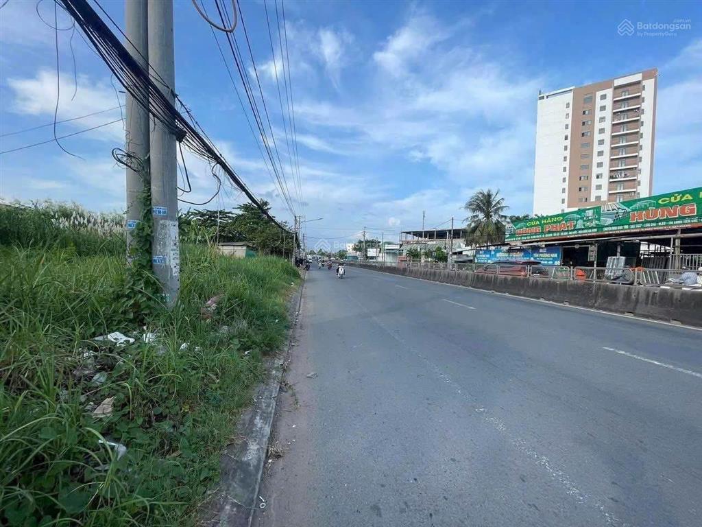 Nên 2620 m2 mặt tiền quốc lộ 1a, gần trạm thu phí, tp cần thơ