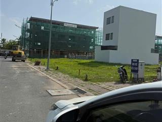 Nền gốc ngã 4 đường d25 và d17, kdc hồng loan 6,9 tỷ, trung tâm tp cần thơ