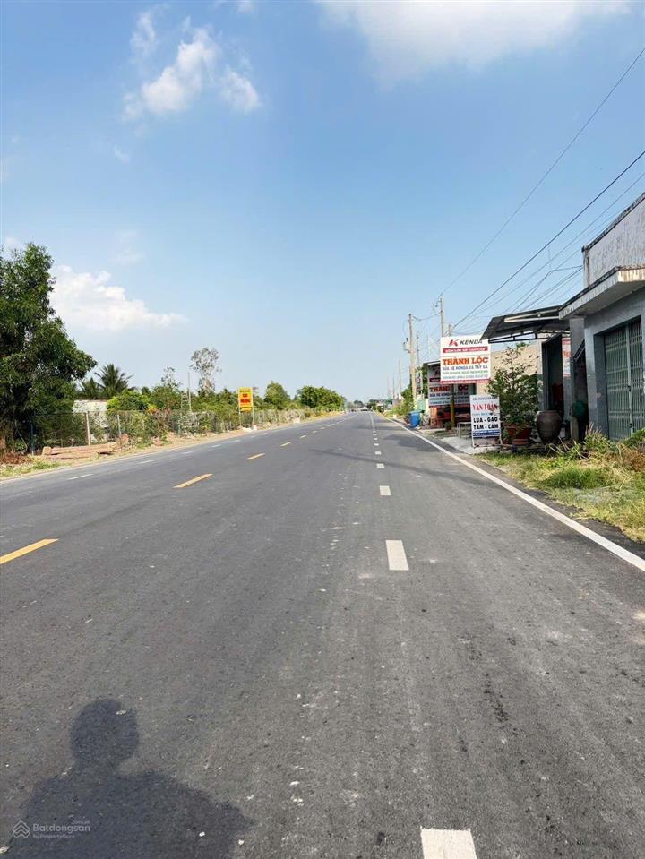 Bán nền mặt tiền đt 909b, hoà phú, long hồ, vĩnh long (đoạn đầu phú lộc  bàu gốc)