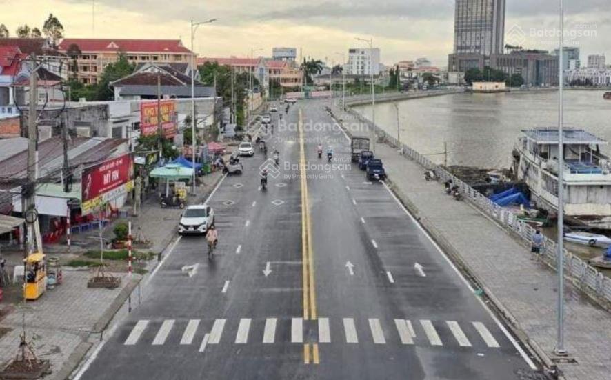 Nhà 262m2 20,5tỷ mặt tiền đường tầm vu bờ kè view sông cần thơ, gần vincom xuân khánh, tp cần thơ