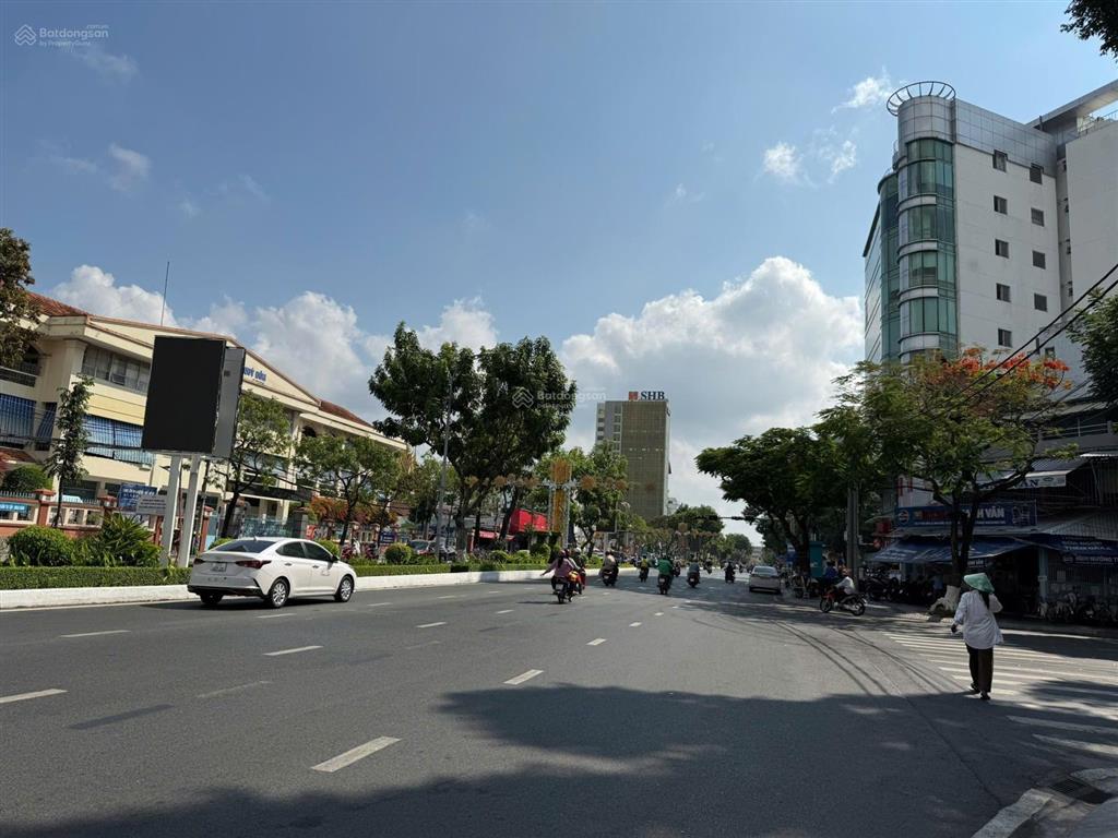 Bán nhà mặt phố mặt tiền đại lộ hòa bình, tân an, quận ninh kiều, cần thơ, chỉ với 27 tỷ, 71 m2