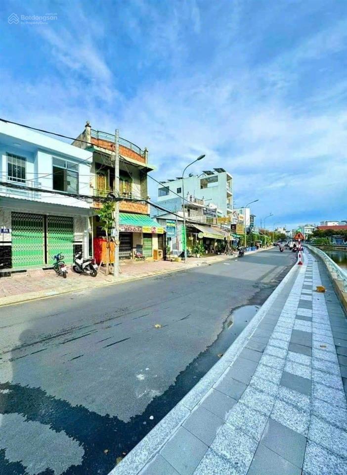 Bán nhà mặt phố tại huỳnh cương, tân an, quận ninh kiều, 10,5 tỷ, 101 m2 hàng hiếm