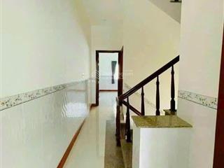 Nhà ba tầng 6,7 tỷ mặt tiền đường trần minh sơn gần dhyd trung tâm tp cần thơ