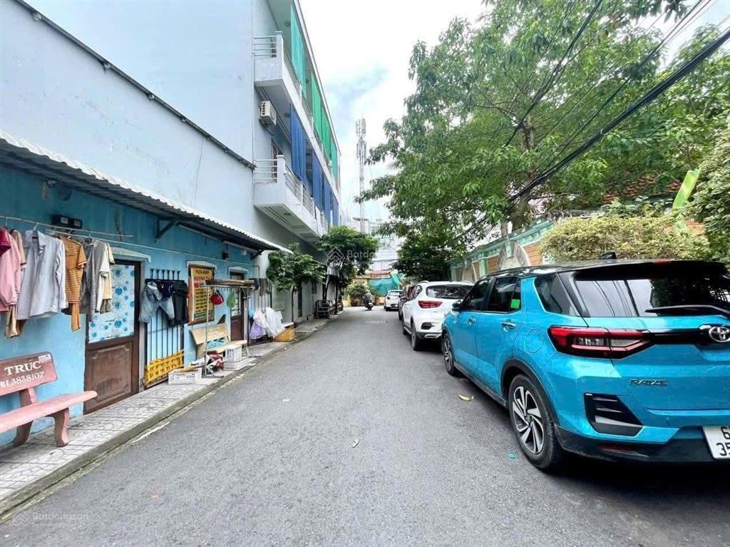 Nhà cấp 4 hoàn công 4,5 tỷ  hẻm 3t2 sau lưng khách sạn iris hotel ( nhà gần cuối hẻm ) , tp ct
