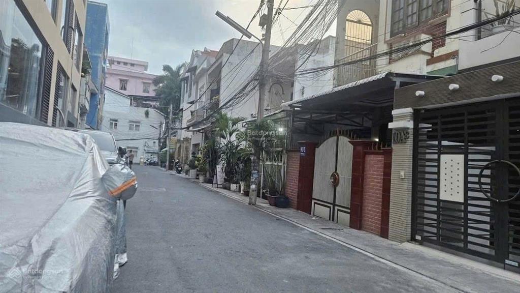 Nhà cấp 4 hoàn công 4,5 tỷ  hẻm 3t2 sau lưng khách sạn iris hotel ( nhà gần cuối hẻm ) , tp ct