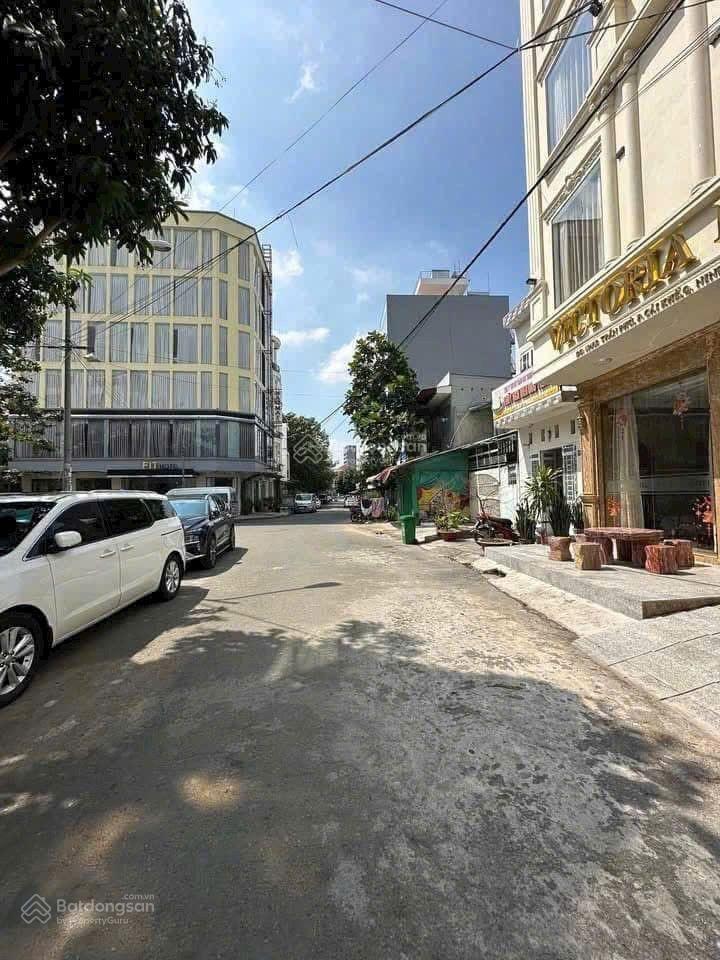 Bán khách sạn 18,5 tỷ 06 tầng, p. cái khế, q. ninh kiều, tp. cần thơ