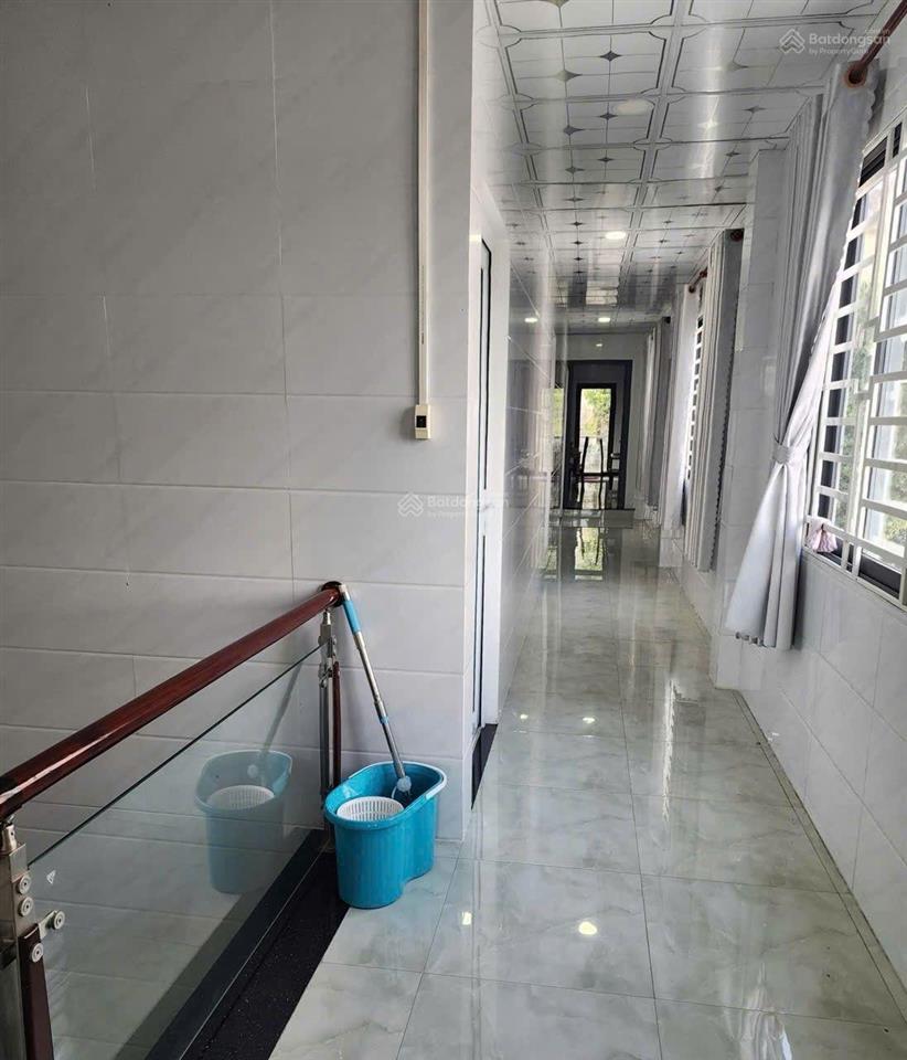 Nhà ba tầng 9,5 tỷ 148 m2 mặt tiền đường nguyễn đệ, an hoà, ninh kiều, thành phố cần thơ