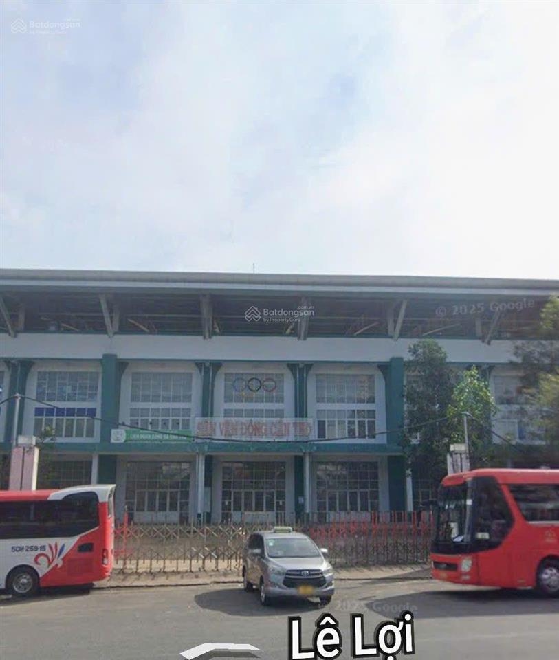 Nhà bốn lầu 11,2 tỷ mặt tiền đường lê lợi gần sân vận động, p. cái khế, tp cần thơ