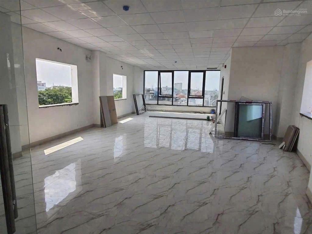 Bán gấp tòa nhà mặt tiền đại lộ hòa bình, p. tân an, tp cần thơ