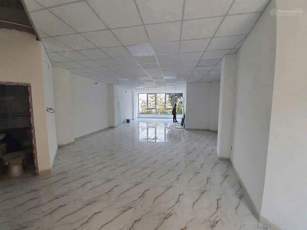 Bán gấp tòa nhà mặt tiền đại lộ hòa bình, p. tân an, tp cần thơ