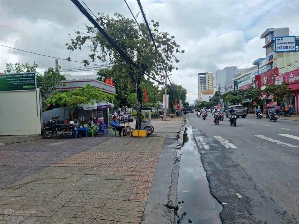 Nhà trệt 113 m2 20,5 tỷ mặt tiền đường cách mạng tháng 8, phường cái khế, tp. cần thơ