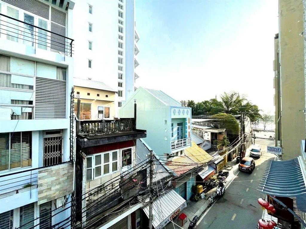 Bán nhà 1 trệt, 2 lầu, mặt tiền đường trần quốc toản, p. tân an, q. ninh kiều, tp cần thơ 10,5 tỷ