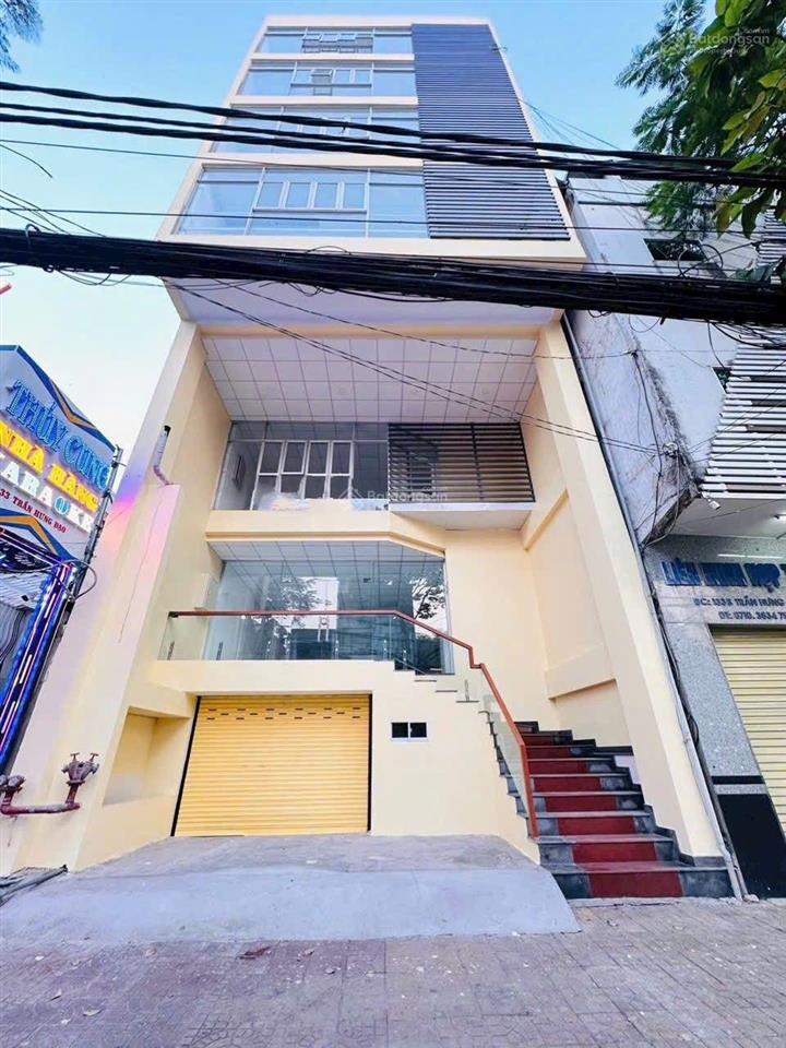 Cho thuê toà nhà 1 hầm 06 tầng mới  có thang máy  mặt tiền đường trần hưng đạo cần thơ