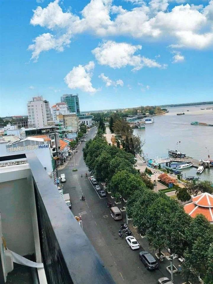 Khách sạn 37,6 tỷ 1 trệt 7 lầu đường hai bà trưng, bến ninh kiều, tp cần thơ