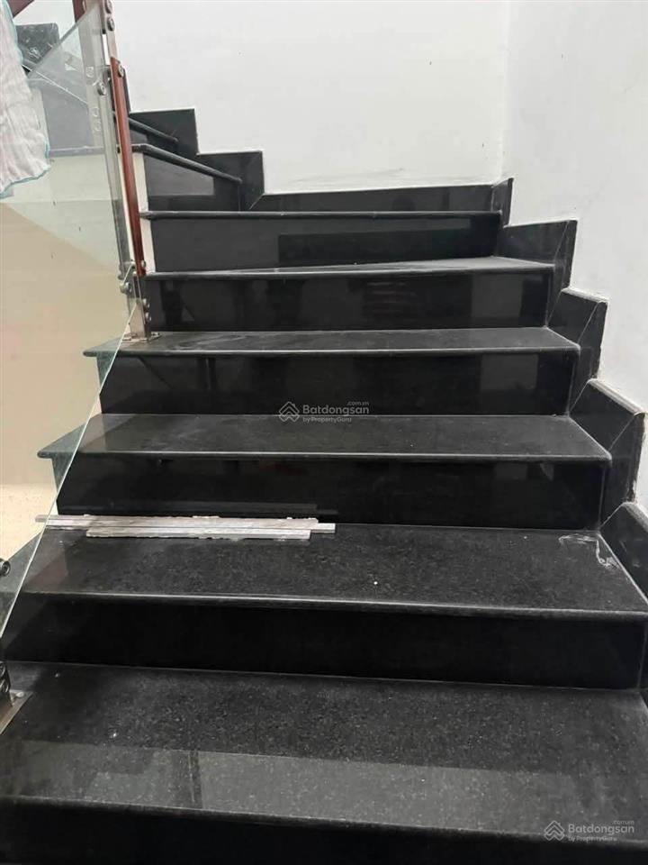 Nhà mới đẹp hai lầu 5,8 tỷ kdc 515 đường 30/4, phường tân an, tp cần thơ
