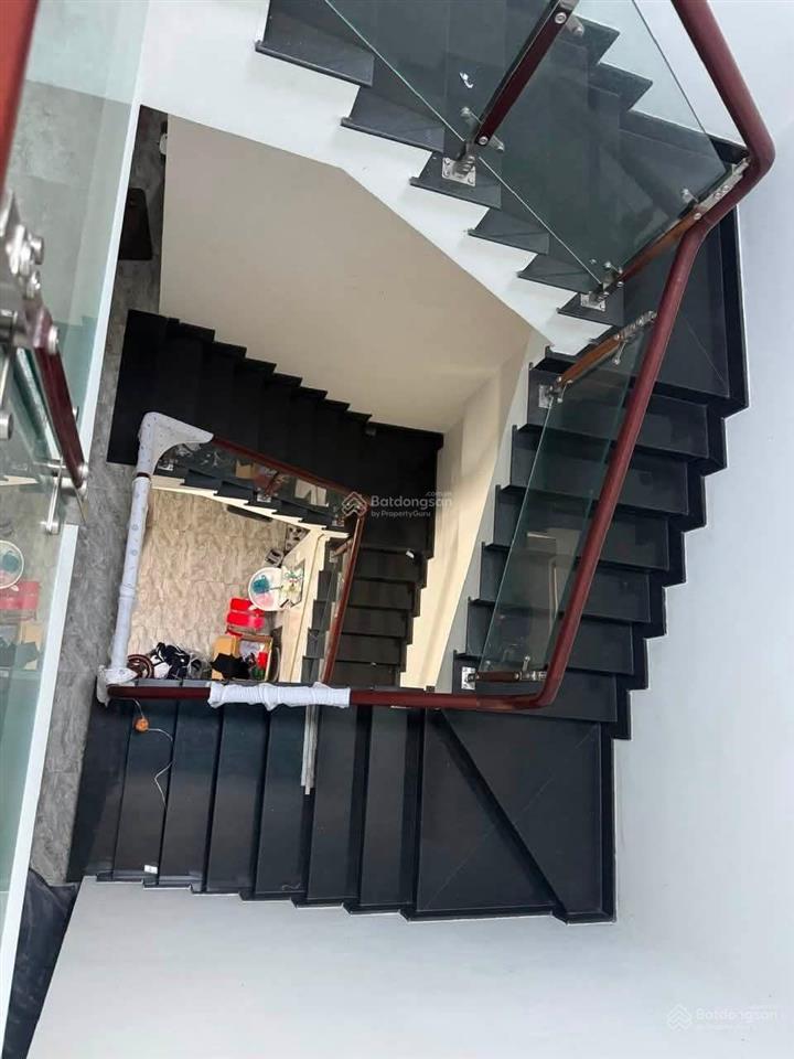Nhà mới đẹp hai lầu 5,8 tỷ kdc 515 đường 30/4, phường tân an, tp cần thơ