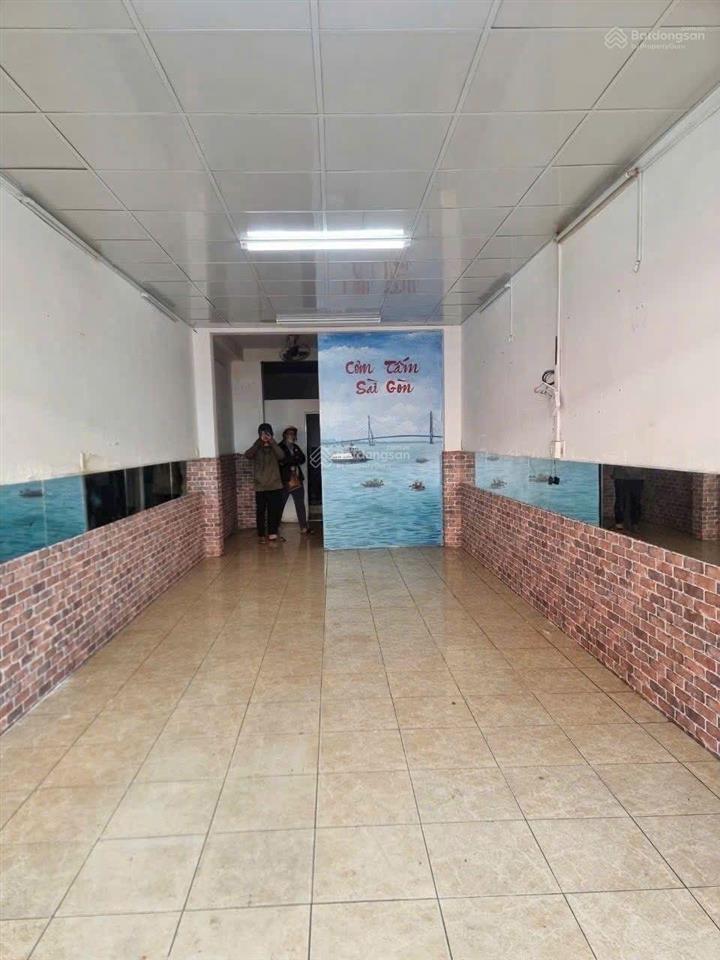 Nhà 24 tỷ 1 trệt 2 lầu mặt tiền đường hai bà trưng, ngay bến ninh kiều, tp. cần thơ