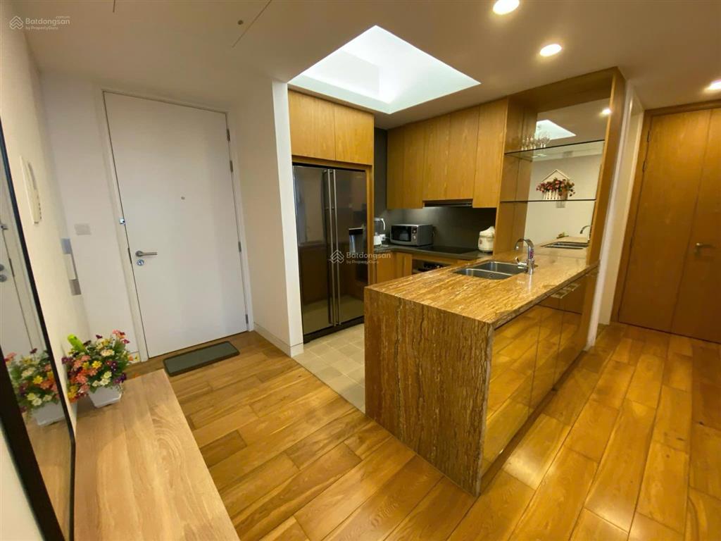 Cho thuê căn hộ chung cư tại 241 xuân thủy, 28 triệu, 98 m2, giá ưu đãi