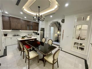 Bán căn hộ chung cư view đẹp tại vov mễ trì, 11 tỷ, 143m2, 4pn, 3wc. đầy đủ nội thất.