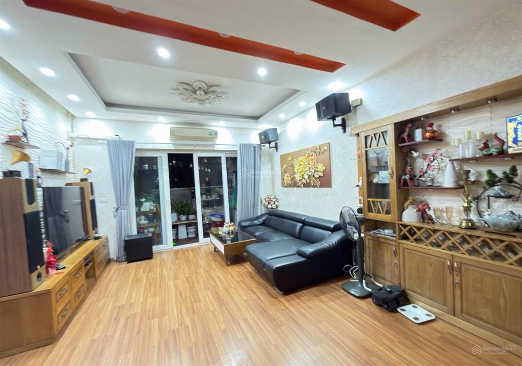 Chính chủ cần bán căn hộ chung cư cao cấp 112m2 tòa thăng long number one, trung hoà cầu giấy.