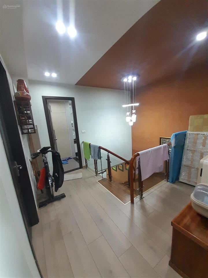 Chính chủ cần bán căn duplex 2 tầng 143m2 tòa mễ trì plaza chung cư vov mễ trì,đường lương thế vinh