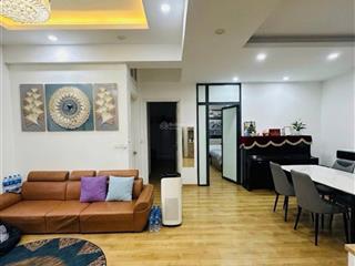 Giá rẻ nhà đẹp, diện tích rộng 85,4m2 tầng trung, ban công đông nam thoáng mát tại chung cư vov