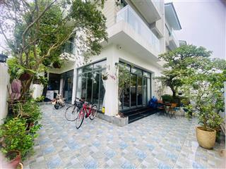 Chính chủ cần bán biệt thự khu đô thị mới dương nội. 180m2 mt9,5m mặt sàn 327m2 full nội thất.
